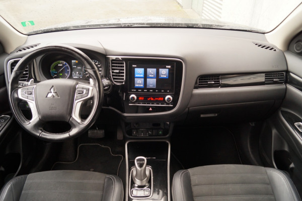 Mitsubishi Outlander 2.4 PHEV Intense -LEER-NAVI-ECC-