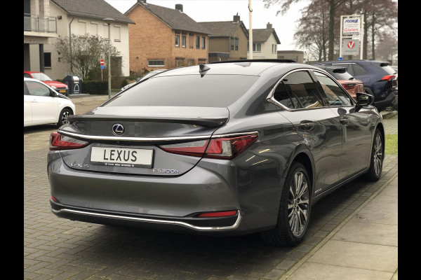 Lexus ES 300h Executive Line | Schuifdak, Navigatie, 360 Camera, Stoelventilatie, Leer, Geheugenfunctie, Dodehoekherkenning