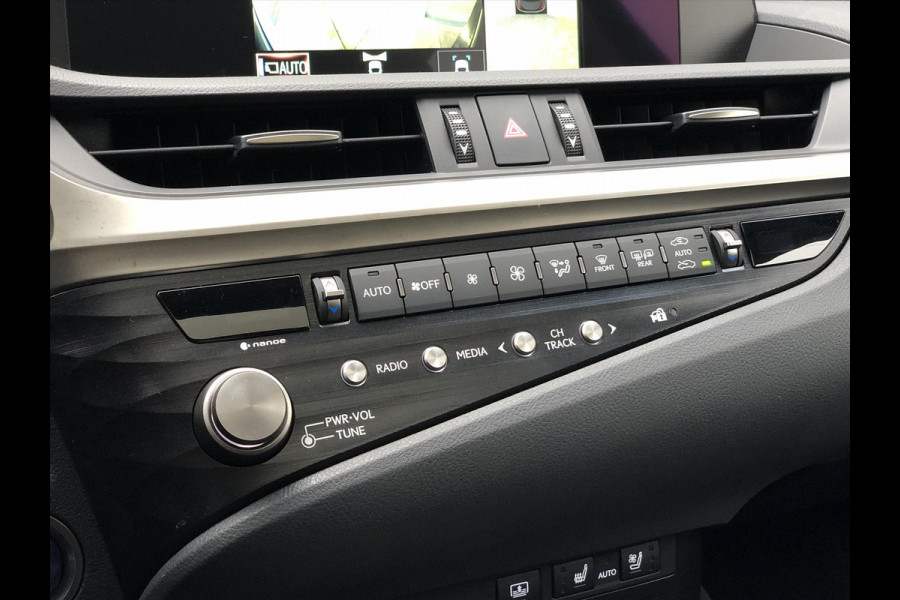 Lexus ES 300h Executive Line | Schuifdak, Navigatie, 360 Camera, Stoelventilatie, Leer, Geheugenfunctie, Dodehoekherkenning