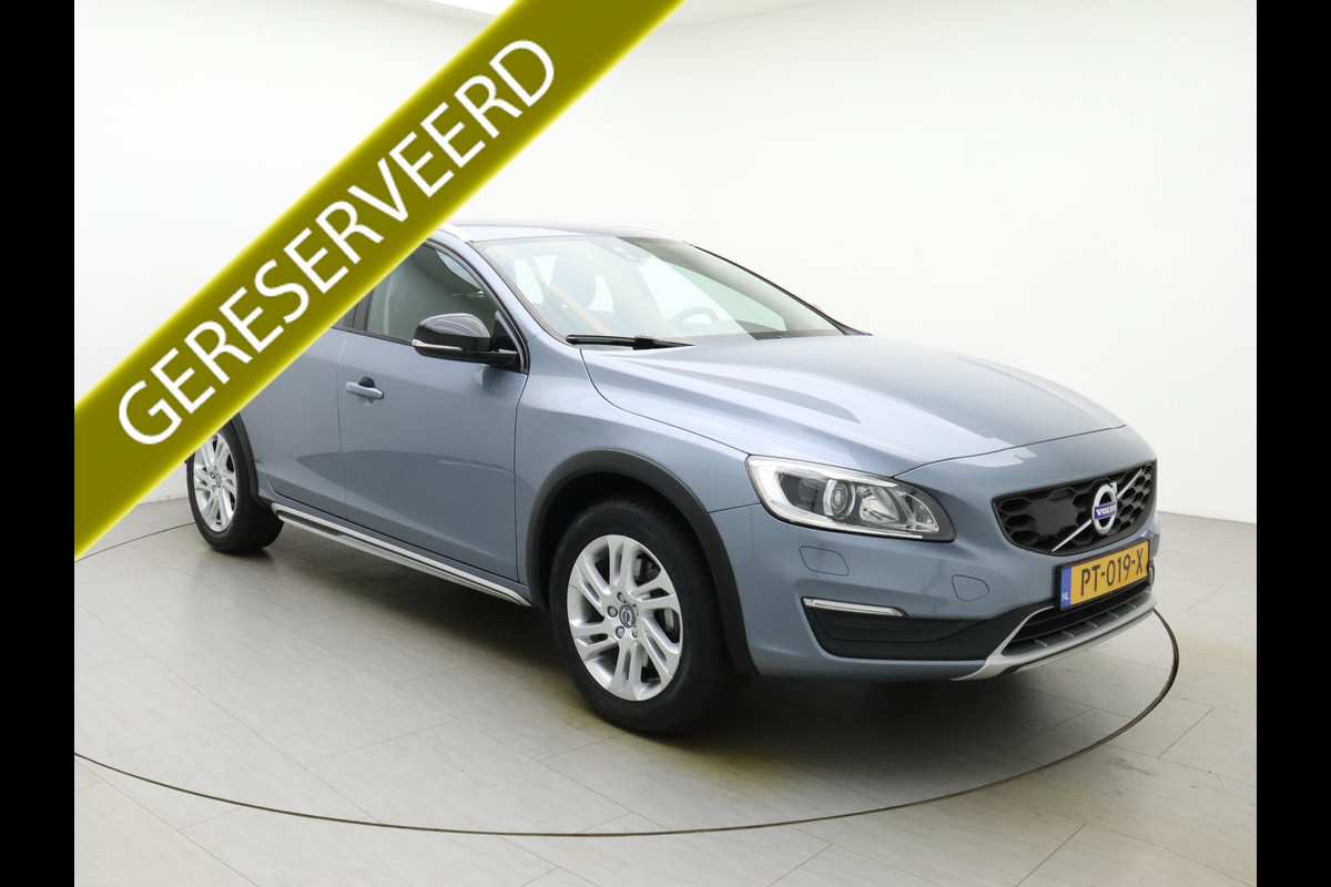 Volvo V60 Cross Country D3 150pk Automaat Polar+ / Elektr. Stoelen / Stuurw. en Stoelverwarming / Standkachel / DAB / Xenon / 17" / PDC Achter / Navigatie