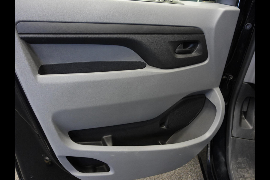 Toyota ProAce 122pk Automaat Navigator Long L3 Navi Trekhaak Airco Cruise