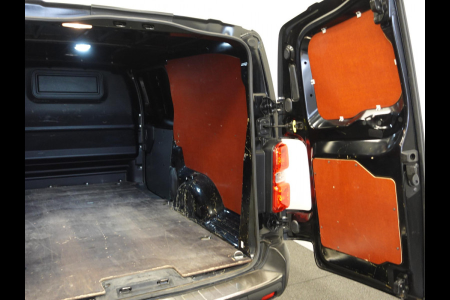 Toyota ProAce 122pk Automaat Navigator Long L3 Navi Trekhaak Airco Cruise