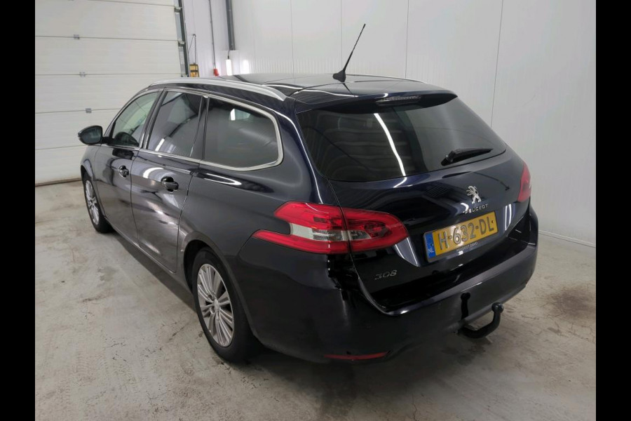 Peugeot 308 SW 1.2 PureTech Blue Lease Premium Airco|ECC Navi PDC VA + Camera Full LED Panoramadak Trekhaak Comfortstoel+Massage Distributieriem vervangen bij 93891 km!