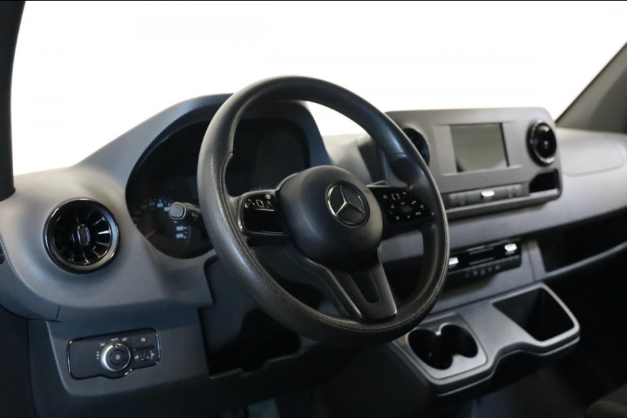 Mercedes-Benz Sprinter 214 CDI L2/H2 AUTOMAAT CAMERA PDC V+A MBUX BLIS CARPLAY Lease v/a € 188 p.m. INRUIL MOGELIJK