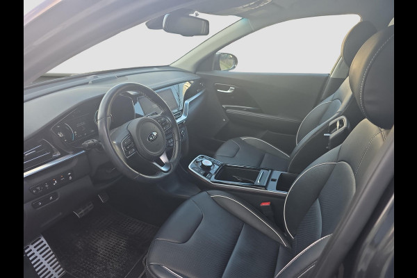 Kia e-Niro ExecutiveLine 64 kWh Automaat | Cruise | Camera | Leder| Navigatie | Stoelverwarming & Koeling |