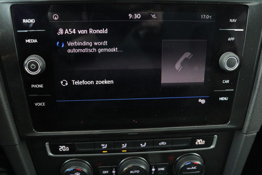 Volkswagen Golf 1.6 TDI Comfortline | 2e eigenaar | Carplay | Adaptive cruise | Navigatie | PDC | Climate control | Bluetooth | DAB