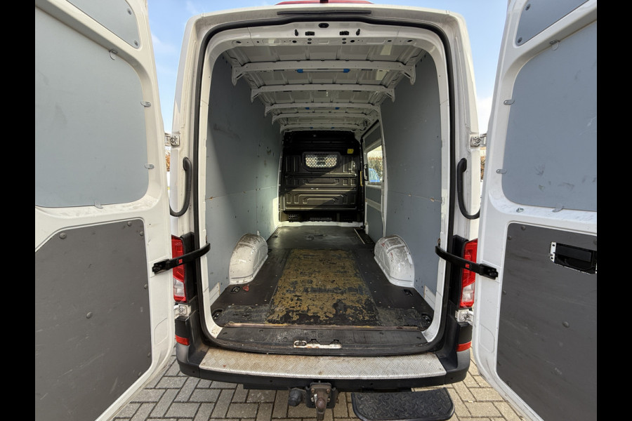 Volkswagen Crafter 35 2.0 TDI 140PK automaat **BPM VRIJ**L3H3 EURO6 Achteruitrijcamera/trekhaak/cruise control