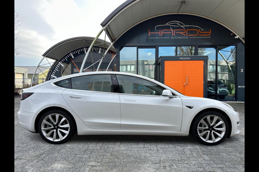 Tesla Model 3 Long Range AWD 75 kWh 88% SOH Trekhaak (1.000kg)