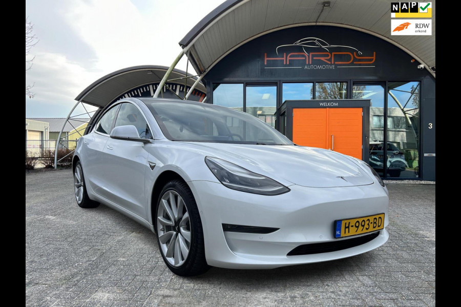 Tesla Model 3 Long Range AWD 75 kWh 88% SOH Trekhaak (1.000kg)