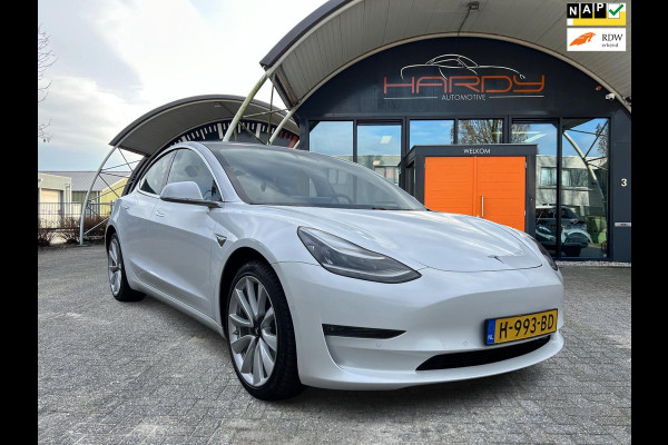 Tesla Model 3 Long Range AWD 75 kWh 88% SOH Trekhaak (1.000kg)