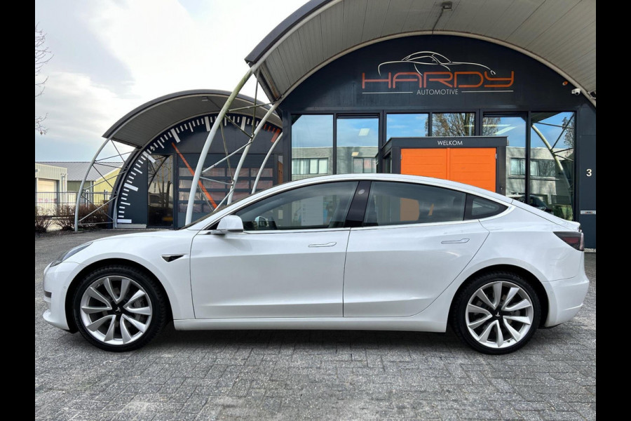 Tesla Model 3 Long Range AWD 75 kWh 88% SOH Trekhaak (1.000kg)