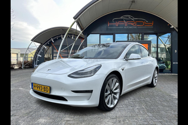 Tesla Model 3 Long Range AWD 75 kWh 88% SOH Trekhaak (1.000kg)