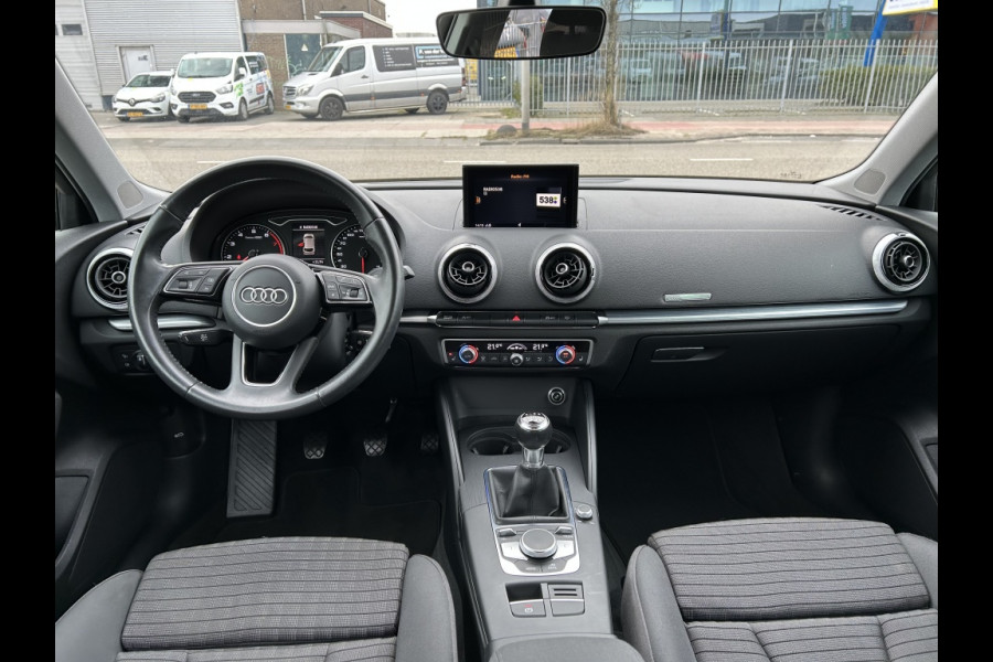 Audi A3 Sportback 30 TFSI Advance Sport