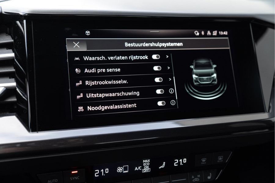 Audi Q4 Sportback e-tron 40 / 2x S-line/ Sonos/ Head-Up/ Ruit-leder/ Adaptive Cruise Control/ Panoramadak/ 150kW (204PK)