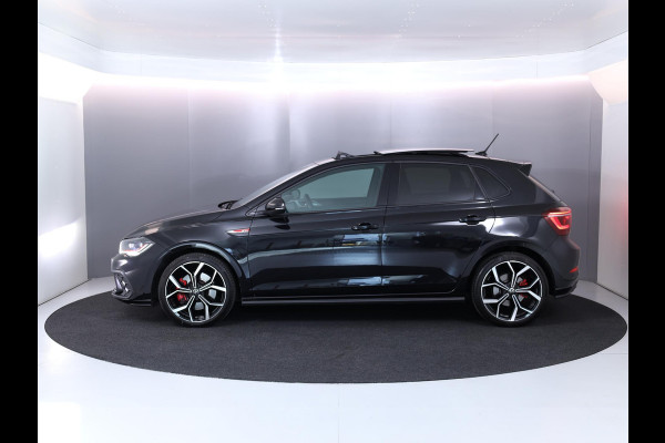 Volkswagen Polo 2.0 TSI GTI 207 pk Automaat (DSG) | Private lease vanaf € 698,- pm | Verlengde garantie | Navigatie | Panoramadak | Parkeersensoren | Achteruitrijcamera | Stoelverwarming |