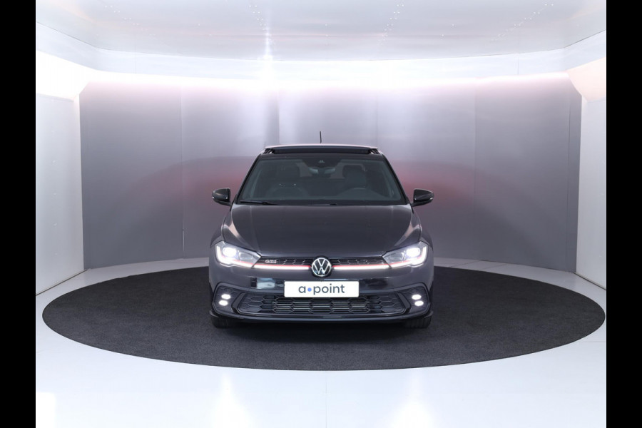 Volkswagen Polo 2.0 TSI GTI 207 pk Automaat (DSG) | Private lease vanaf € 698,- pm | Verlengde garantie | Navigatie | Panoramadak | Parkeersensoren | Achteruitrijcamera | Stoelverwarming |