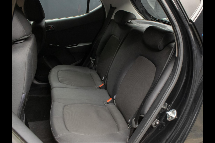 Hyundai i10 1.0i i-Motion Sport (AIRCO,SPORTSTOELEN,ELEKTRISCH PAKKET,CLIMATE,NIEUWE APK,NETTE STAAT)