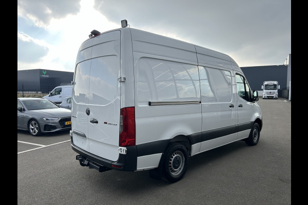 Mercedes-Benz Sprinter 316 CDI L2 H2 Omvormer 230V / MBUX / Camera / Navigatie / Trekhaak / Cruise control / Airco / 270 Graden achterdeuren