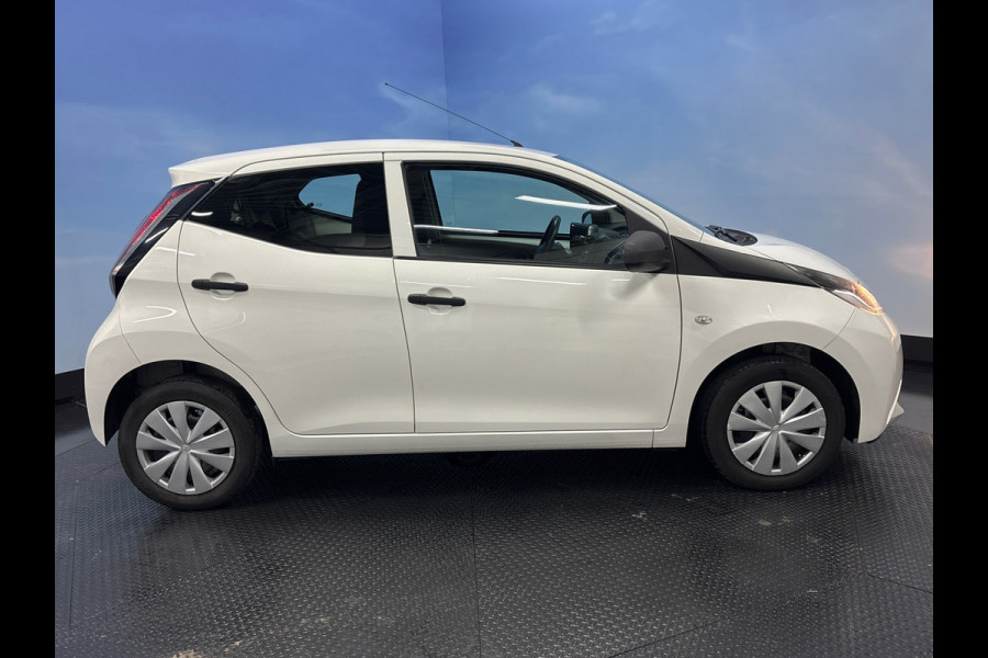 Toyota Aygo 1.0 VVT-i x-now Airco| Elktr. pakket | 5 deurs