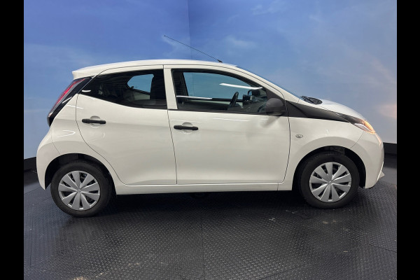 Toyota Aygo 1.0 VVT-i x-now Airco| Elktr. pakket | 5 deurs