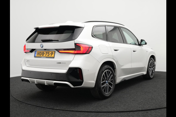 BMW X1 xDrive30e M Sport 326PK Plug In Hybrid PHEV | Head Up | 360 Camera | Navi Pro | LED | Apple Carplay | Stoelverwarming | DAB |