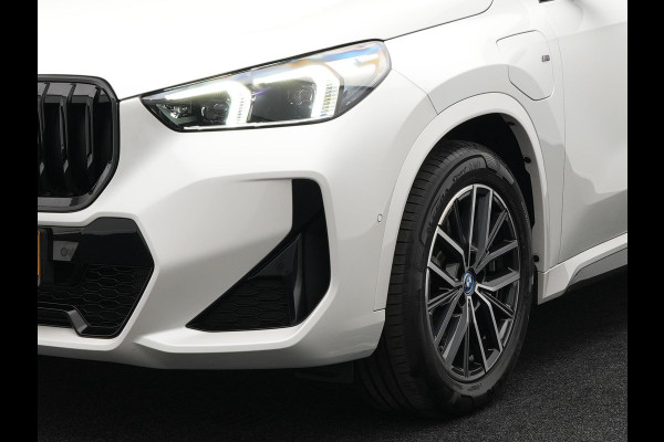 BMW X1 xDrive30e M Sport 326PK Plug In Hybrid PHEV | Head Up | 360 Camera | Navi Pro | LED | Apple Carplay | Stoelverwarming | DAB |