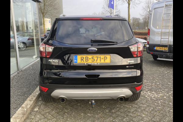 Ford Kuga 1.5 EcoBoost Titanium 150pk/110kW 6-bak | Trekhaak | Blind Spot | Rijstrook | Keyless | Privacy | etc. etc.