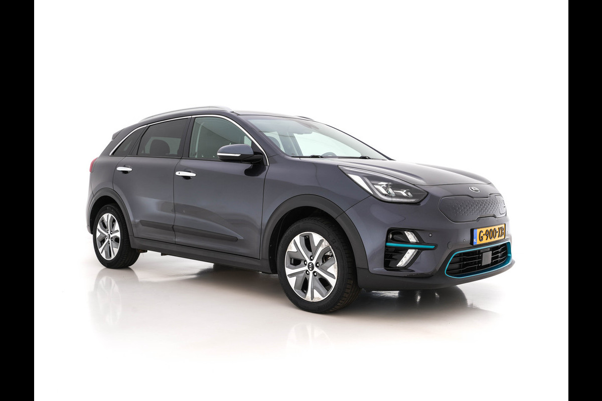 Kia e-Niro ExecutiveLine 64 kWh (INCL.BTW) Aut. *FULL-LEATHER | JBL-AUDIO | FULL-LED | NAVI-FULLMAP | DAB | ADAPT.CRUISE | CAMERA | MEMORY-PACK | LANE-ASSIST | KEYLESS | DIGI-COCKPIT | SHIFT-PADDLES | COMFORT-SEATS | 17"ALU