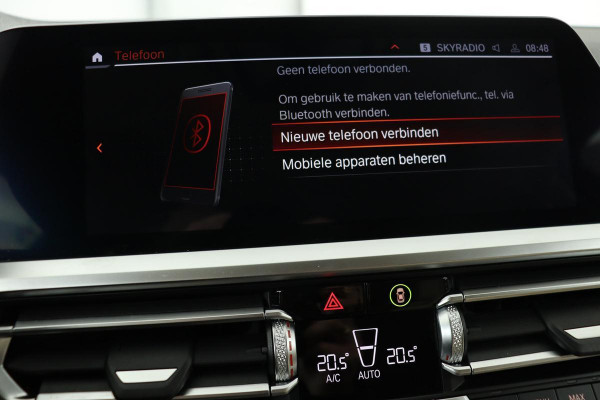 BMW 3-serie 330e eDrive Edition | Adaptive cruise | Leder | Stoelverwarming | Harman/Kardon | Keyless | Carplay | Live Cockpit | Navigatie | Full LED | Achterbankverwarming