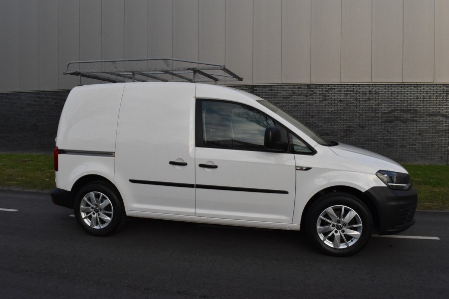 Volkswagen Caddy 1.6 TDI L1H1 Highline Trekhaak nieuwe velgen/banden.