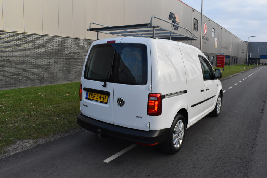 Volkswagen Caddy 1.6 TDI L1H1 Highline Trekhaak nieuwe velgen/banden.