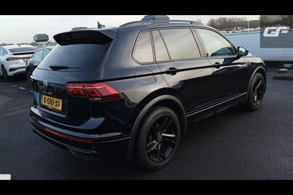 Volkswagen Tiguan 1.5 TSI R-Line Black Style Pano H/K NAP