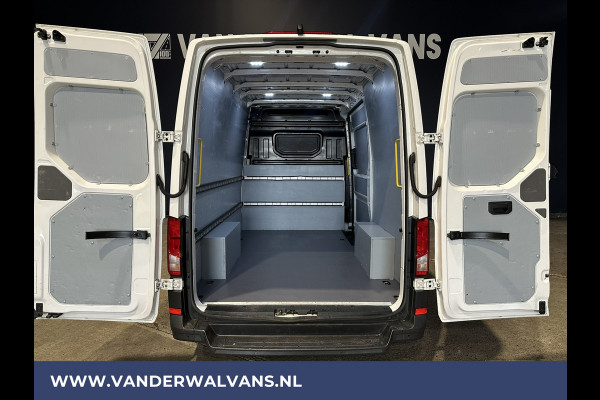 Volkswagen Crafter 2.0 TDI 141pk L3H3 L2H2 Euro6 Airco | Camera | Cruisecontrol | Apple Carplay | Android Auto, Parkeersensoren, chauffeursstoel, voorruitverwarming