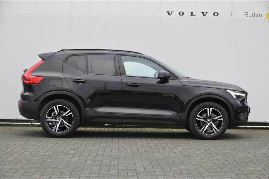 Volvo XC40 B4 211PK Automaat Plus Dark / Adaptive cruise control / Elektrische stoelen / Harman Kardon audio / Pilot assist / BLIS / Stoel en stuur verwarming / Elektrische achterklep / Parkeersensoren met 360 camera / Google infotainment