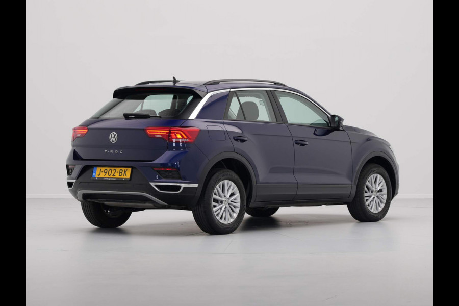 Volkswagen T-Roc 1.5 TSI 150pk DSG Style Navigatie Pdc Clima Acc 142