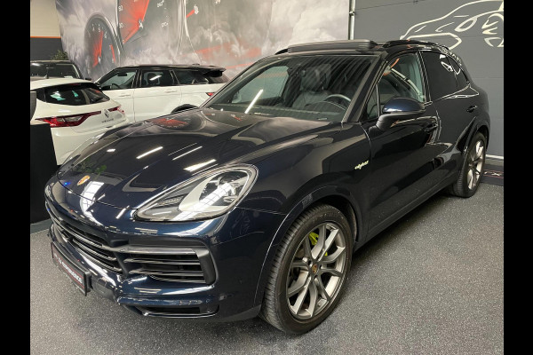 Porsche Cayenne 3.0 E-Hybrid SPORT CHRONO ACC PANODAK BTW CARPLAY LUCHTVERING PDLS PORSCHE-APPROVED 22-02-2026 VOL VOL