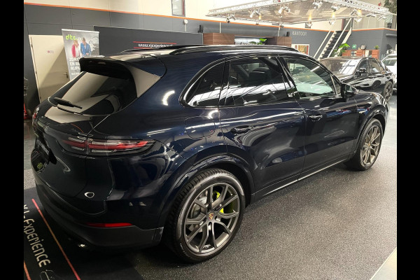 Porsche Cayenne 3.0 E-Hybrid SPORT CHRONO ACC PANODAK BTW CARPLAY LUCHTVERING PDLS PORSCHE-APPROVED 22-02-2026 VOL VOL