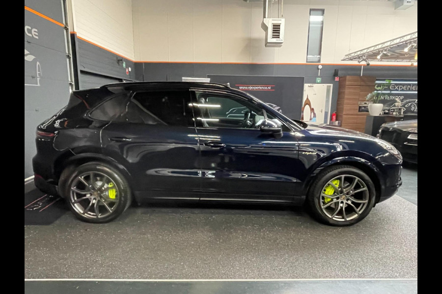 Porsche Cayenne 3.0 E-Hybrid SPORT CHRONO ACC PANODAK BTW CARPLAY LUCHTVERING PDLS PORSCHE-APPROVED 22-02-2026 VOL VOL