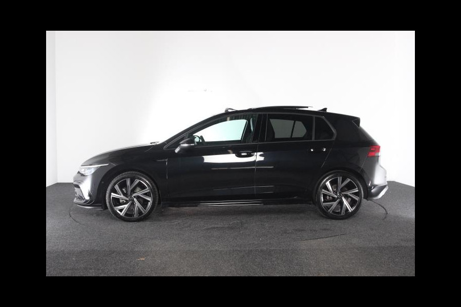 Volkswagen Golf 1.5 eTSI R-Line | panoramadak | camera | head up display |