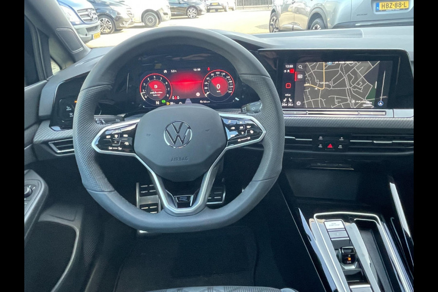 Volkswagen Golf 1.5 eTSI R-Line | panoramadak | camera | head up display |