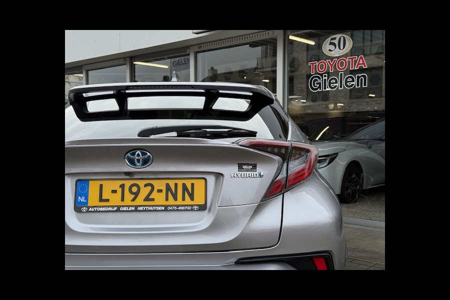 Toyota C-HR 1.8 Hybrid Style | Dodehoekherkenning, Parkeersensoren, Navigatie, Stoel + Stuurverwarming, Keyless, 18 inch