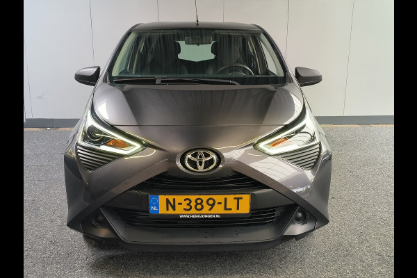 Toyota Aygo 1.0 VVT-i x-fun uit 2021 Rijklaar + 12 maanden Bovag-garantie Henk Jongen Auto's in Helmond,  al 50 jaar service zoals 't hoort!