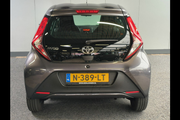 Toyota Aygo 1.0 VVT-i x-fun uit 2021 Rijklaar + 12 maanden Bovag-garantie Henk Jongen Auto's in Helmond,  al 50 jaar service zoals 't hoort!