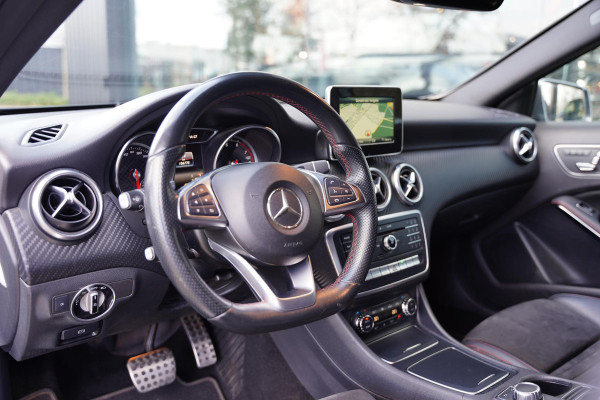 Mercedes-Benz A-Klasse 180 Business Solution AMG