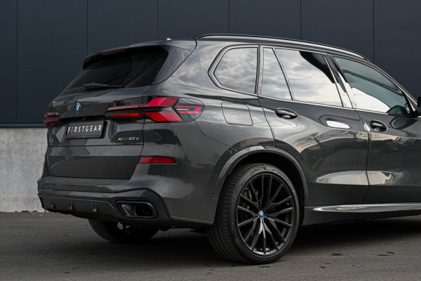 BMW X5 xDrive50e *M-Sport Pro / Soft-Close / Panorama Sky Lounge / Harman Kardon / Luchtvering / Memory / HUD*