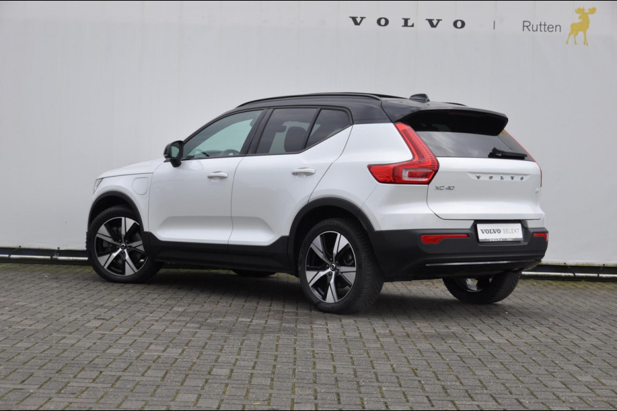 Volvo XC40 T4 211PK Automaat Recharge R-Design Cruise control / Apple carplay / Android auto / Keyless entry / Elektrische achterklep / Panoramadak / Achteruitrij camera / Parkeersensoren / Lane assist /