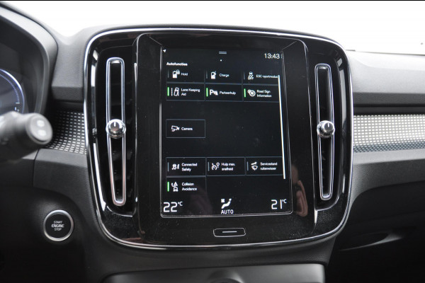 Volvo XC40 T4 211PK Automaat Recharge R-Design Cruise control / Apple carplay / Android auto / Keyless entry / Elektrische achterklep / Panoramadak / Achteruitrij camera / Parkeersensoren / Lane assist /