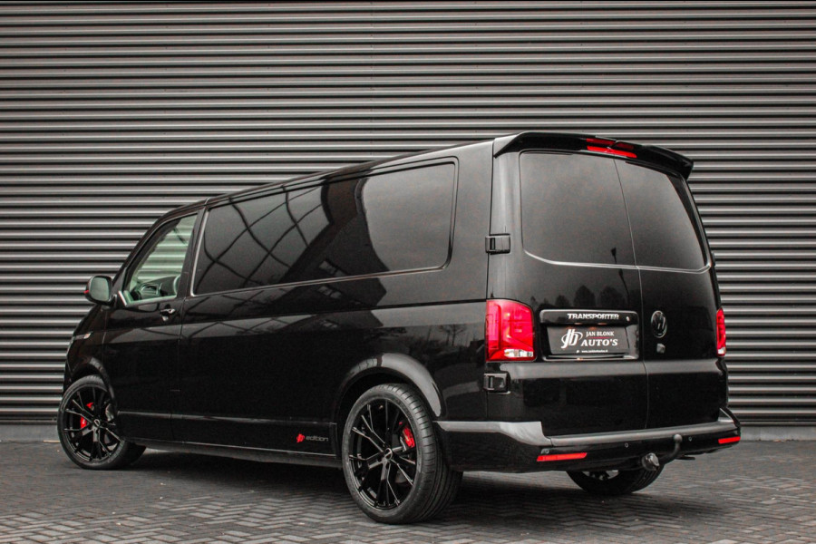 Volkswagen Transporter 2.0 TDI L2H1 150PK FULL BLACK / JB- EDITION / LEDEREN BEKLEDING / VERLAGINGSVEREN / APPLE CARPLAY / SPOILER