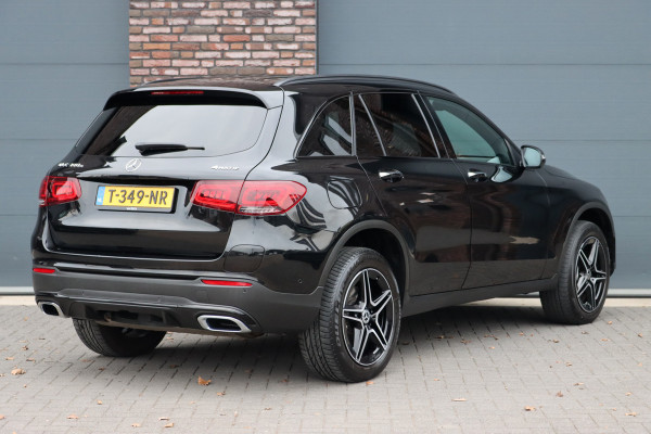 Mercedes-Benz GLC 300e 4MATIC AMG Line Aut9 | Distronic+ | Trekhaak | Keyless Go | Surround Camera | Geluidsisolerend Glas | Apple Carplay/Android Auto | Zitcomfortpakket | Sfeerverlichting |