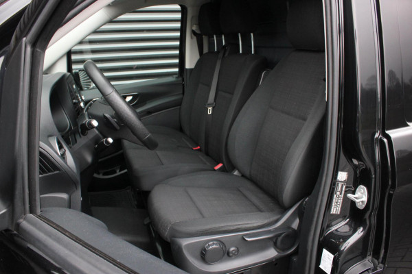 Mercedes-Benz Vito 190PK JB-EDITION FULL BLACK / AMG / SPOILER / VERLAGINGSVEREN / NAVIGATIE / CLIMATE CONTROL / TREKHAAK / CRUISE